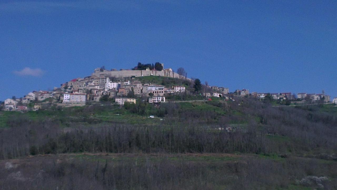 Ruine-Motovun Kh Βίλα Εξωτερικό φωτογραφία